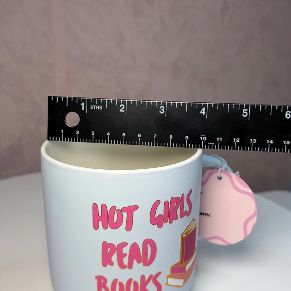 Hot Girls Read Books Mug with Book Design - Picture 10 of 11